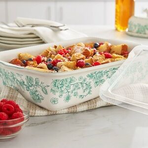 The Pioneer Woman Teal Floral Bakeware with Lid